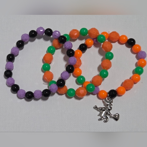 Hand Crafted Vibrant Beaded Kids Bracelets - Picture 1 of 4